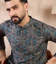 Men black silk blend floral printed straight kurta
