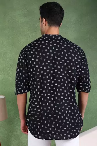 Men black cotton bandhani printed straight short kurta