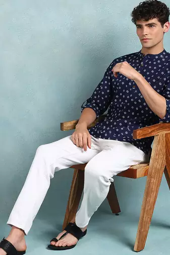 Men blue cotton bandhani printed straight short kurta