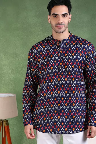 Men blue cotton geometric printed straight short kurta