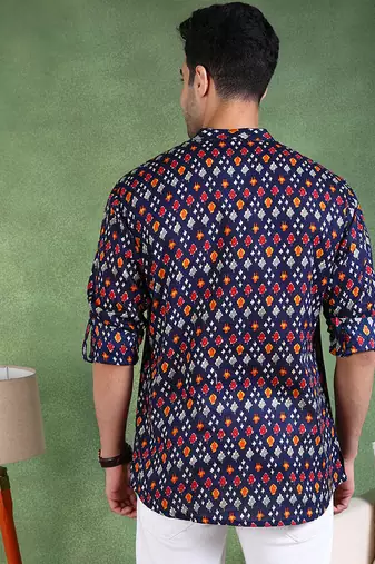 Men blue cotton geometric printed straight short kurta