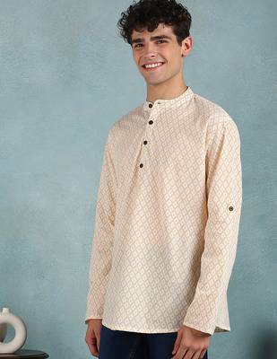 Men off white cotton geometric printed straight short kurta 3