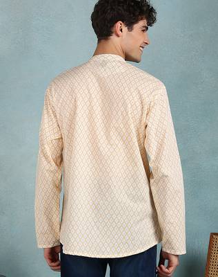 Men off white cotton geometric printed straight short kurta 4