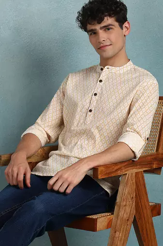 Men off white cotton geometric printed straight short kurta