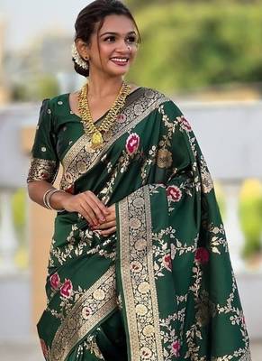 Green Color  Zari & Meenakari Weawing Border Work  Banarasi Silk Saree  2