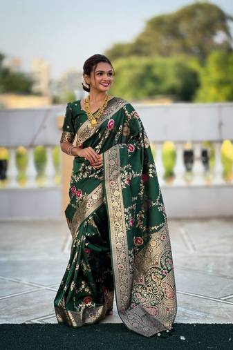 Green Color  Zari & Meenakari Weawing Border Work  Banarasi Silk Saree 