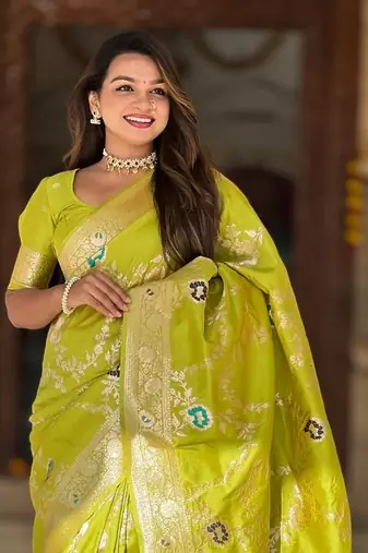Olive Color  Zari & Meenakari Weawing Border Work  Banarasi Silk Saree 