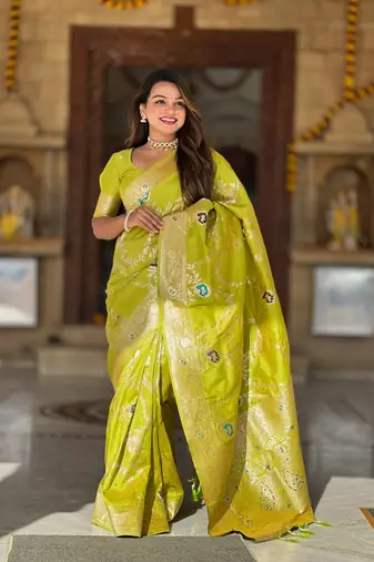 Olive Color  Zari & Meenakari Weawing Border Work  Banarasi Silk Saree 