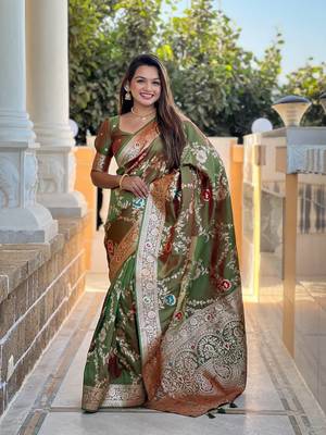 Mehendi Color  Zari & Meenakari Weawing Border Work  Banarasi Silk Saree  1