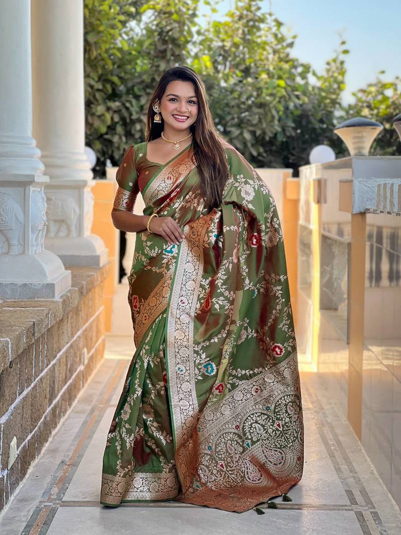 Mehendi Color  Zari & Meenakari Weawing Border Work  Banarasi Silk Saree 