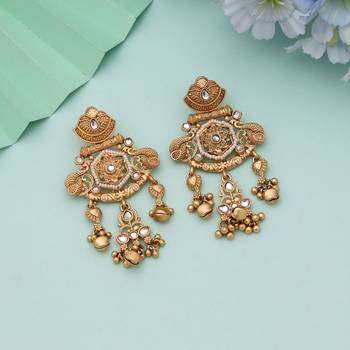 White color matte gold earrings 1