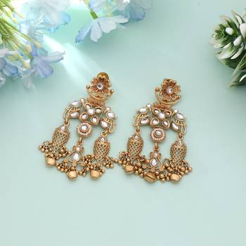 White color matte gold earrings 1