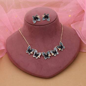 Black color butterfly design anti tarnish necklace set statement style 2