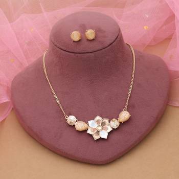 Gold color flower design anti tarnish necklace set classic floral 2