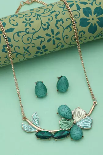 Green color flower design anti tarnish necklace set festive look