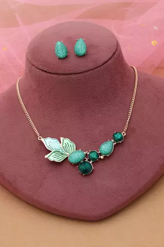 Green color anti tarnish necklace set everyday wear