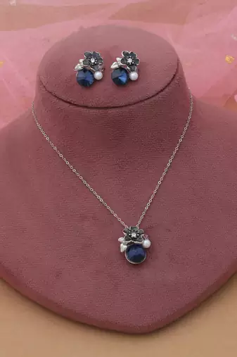 Blue color anti tarnish necklace set party wear style