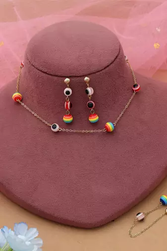 Multi color anti tarnish necklace set vibrant fashion