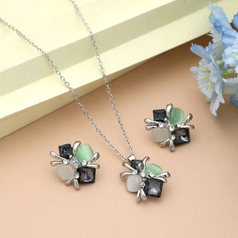 Black color anti tarnish necklace set bold statement
