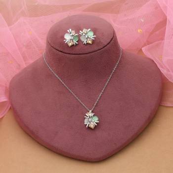 Multi color anti tarnish necklace set festive fashion 2