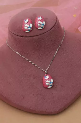 Dark pink color meena work anti tarnish necklace set artistic style