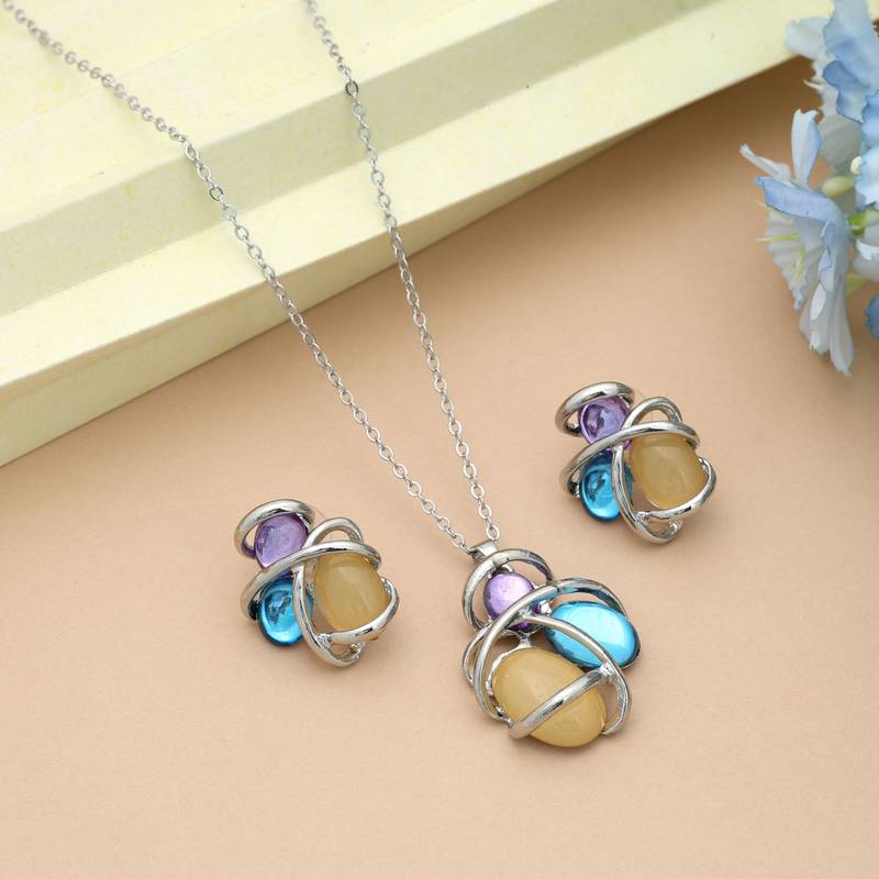 Light yellow color anti tarnish necklace set elegant jewelry