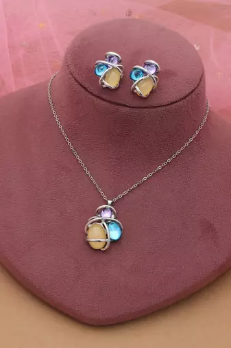 Light yellow color anti tarnish necklace set elegant jewelry