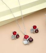 Red color anti tarnish necklace set festive wedding style