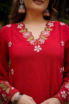 Floral embroidered  cotton kurta trouser & dupatta set 3