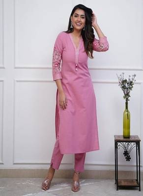 Floral embroidered  cotton kurta & trouser set 2