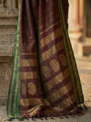 Maroon color soft silk blend zari woven women's beautiful saree with blouse 2