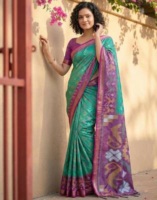 Rama green color pochampally silk zari woven women's indian saree 1