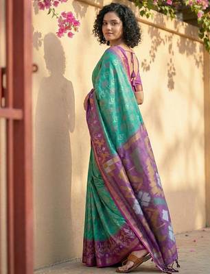 Rama green color pochampally silk zari woven women's indian saree 2