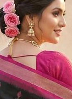 Black color soft silk blend zari woven women's indian saree 3