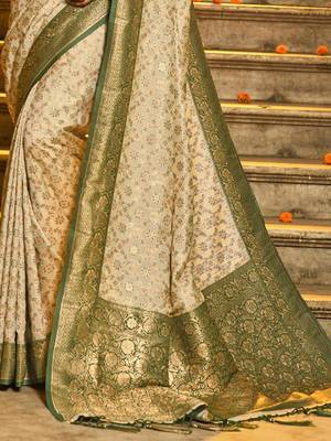 Dark green color banarasi silk blend zari weaving work saree with blouese 2