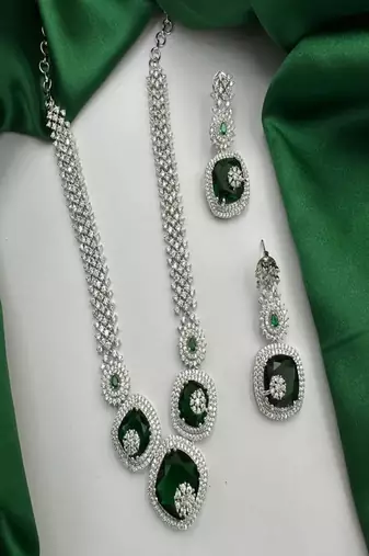 Emerald green cz bridal jewelry set: necklace, earrings & bangles