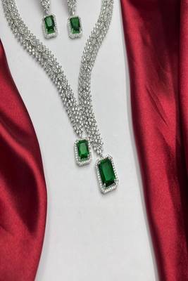 Emerald green ad bridal jewelry set | american diamond necklace & earrings 3