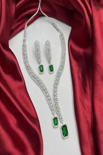 Emerald green ad bridal jewelry set | american diamond necklace & earrings