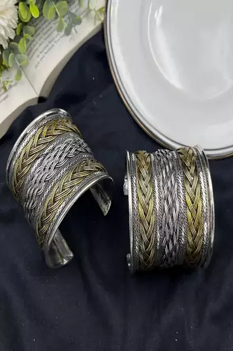 Dual tone oxidized hand cuff bracelet | silver gold tribal statement kada