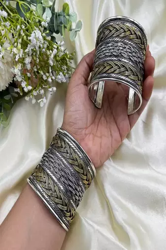 Dual tone oxidized hand cuff bracelet | silver gold tribal statement kada