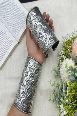 Oxidised silver hand cuff bracelet (set of 2) for women, wide floral vintage engraved statement cuff 3