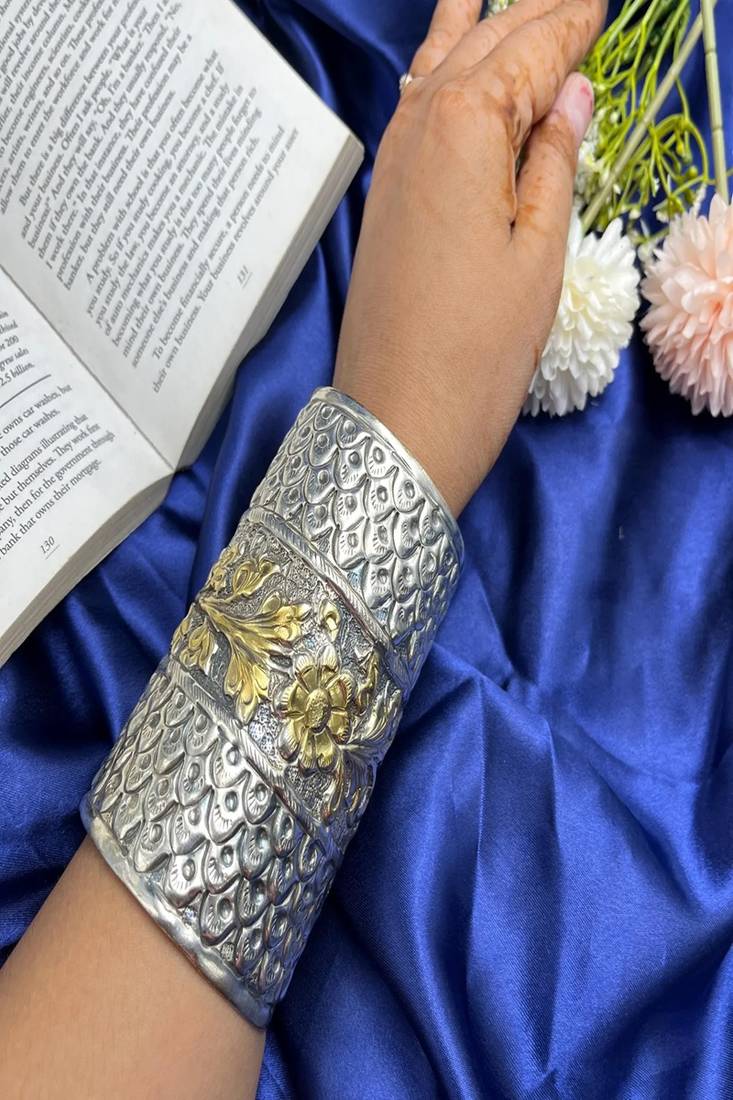 Oxidized silver cuff bracelet: vintage dual tone boho floral broad bangle adjustable