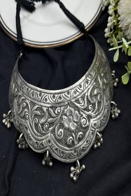 Oxidized silver choker necklace | handmade tribal rajasthani jewelry 4