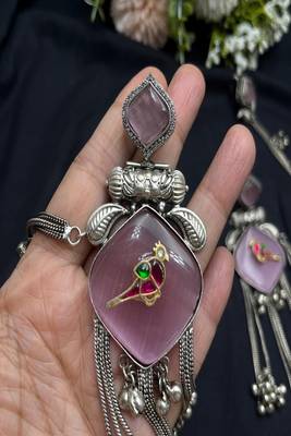 Mauve pink oxidized silver bird earrings with kanauti earchain, indian bahubali jhumka with hair sahare 3