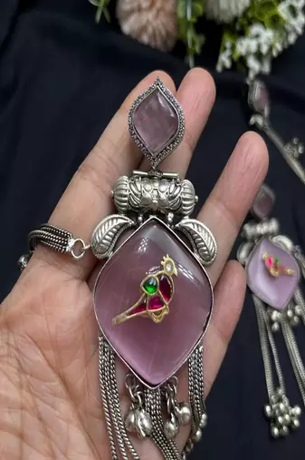 Mauve pink oxidized silver bird earrings with kanauti earchain, indian bahubali jhumka with hair sahare