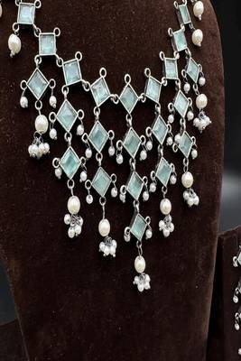 Oxidized silver mint green choker necklace set with pearls, indian ethnic kundan jewelry for women 3