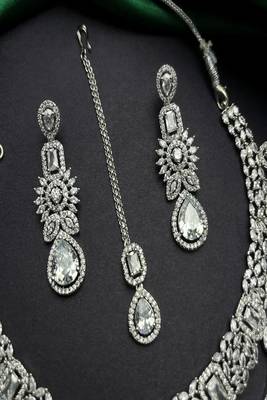 Silver cz bridal jewelry set: choker necklace, earrings, maang tikka 4