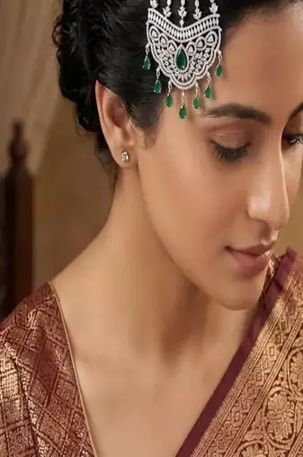 Mughal style jhoomar passa | emerald cubic zirconia bridal headpiece