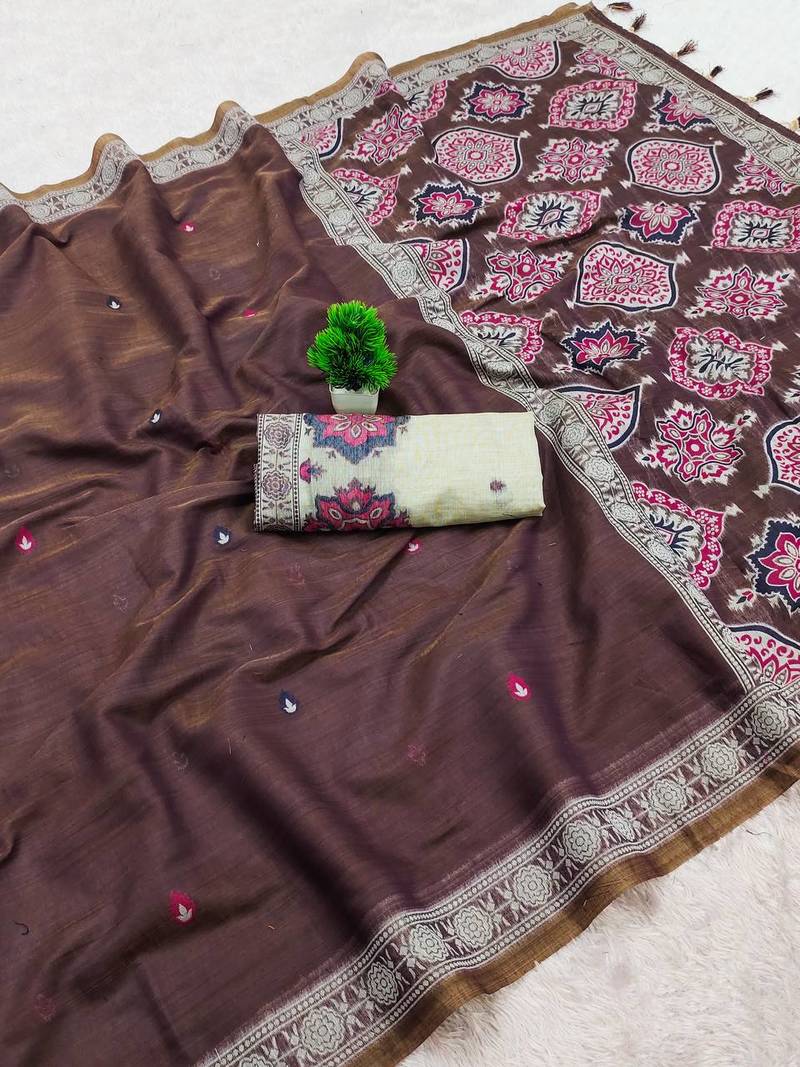 Women's brown printed cotton saree with unstiched blouse piece
