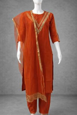 Label divine attire women orange cotton silk embroidered kurta set with pant and net dupatta 2